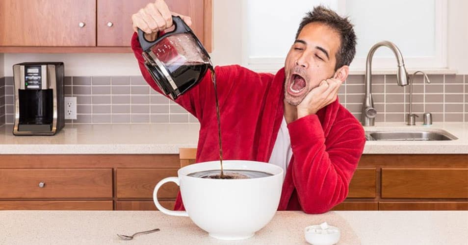 С помощью кофе можно облегчить синдромы похмелья